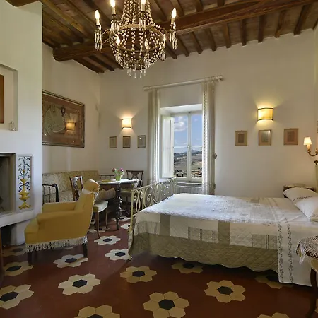 Castello Di Diffuso In Dimora D'epoca Hotel