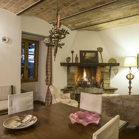 Hotel Castello Di Diffuso In Dimora D'epoca 3*